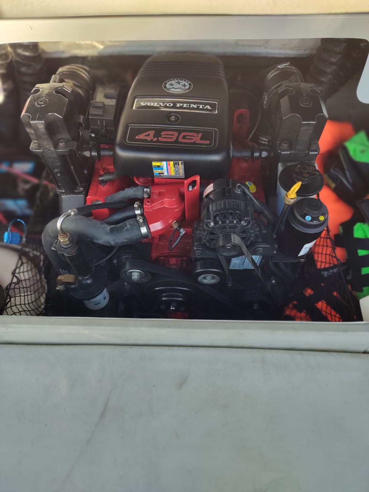 Larsson 18 2010 Volvo 190 hp sx